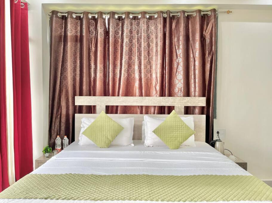 Apartamento Host Jatin Kasauli Crest 7O1827O7O3 Exterior foto
