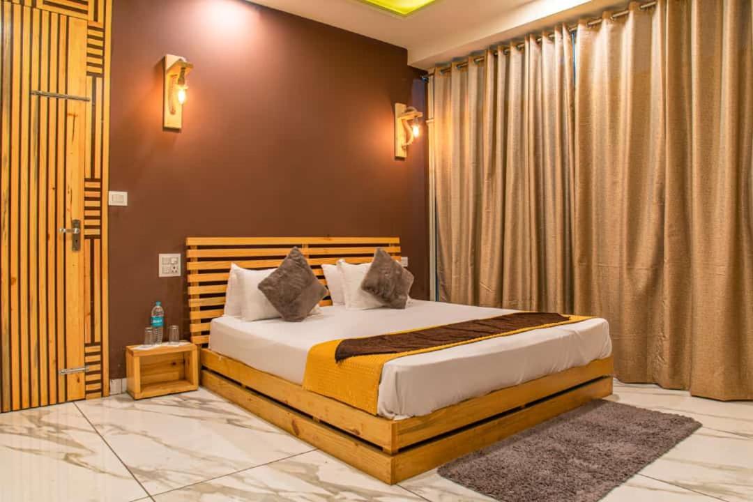 Apartamento Host Jatin Kasauli Crest 7O1827O7O3 Exterior foto