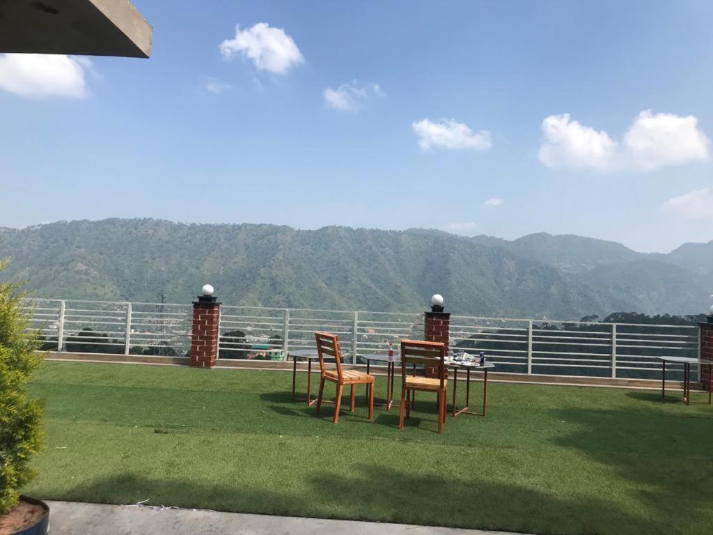 Apartamento Host Jatin Kasauli Crest 7O1827O7O3 Exterior foto